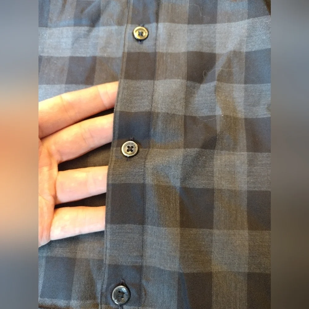 Good Man Brand Dark Checkered Button Down Shirt NWOT - Picture 9 of 10